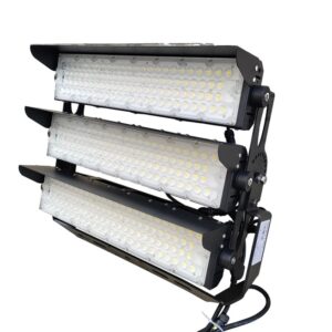 750w Tsong™ -LED Stadium light 170lm/w, 5000K IP66, Philips Driver, 5 Years Warranty